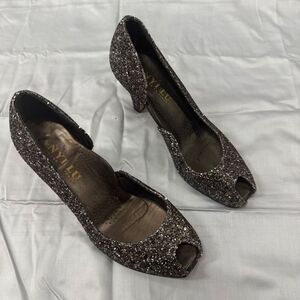 Anyi Lu‎ Italian Silver Gunmetal Sparkle Glitter Pumps High Heels Size 37 Shoes